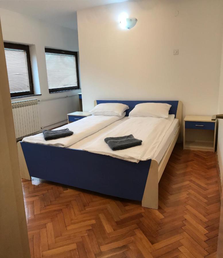 Apartmani Kosuta Tjentiste Extérieur photo