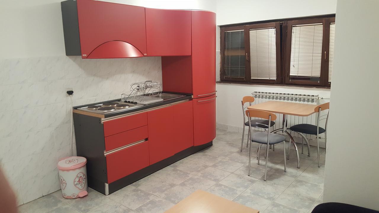 Apartmani Kosuta Tjentiste Extérieur photo